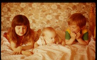 Foto van Monique, Marjoleine en Sebastiaan